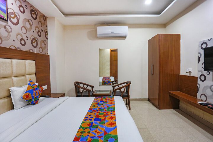 Room 17 of 48