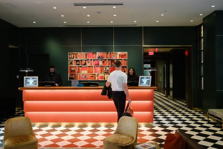 Guest Lobby