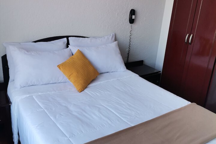 Room 3 of 4