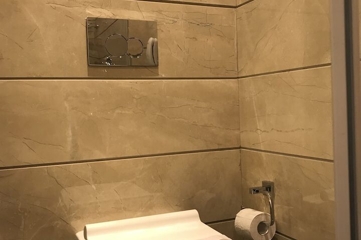 Room 69 of 110