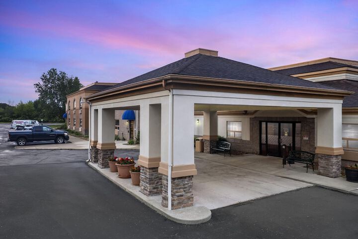 Hotel 128 of 128