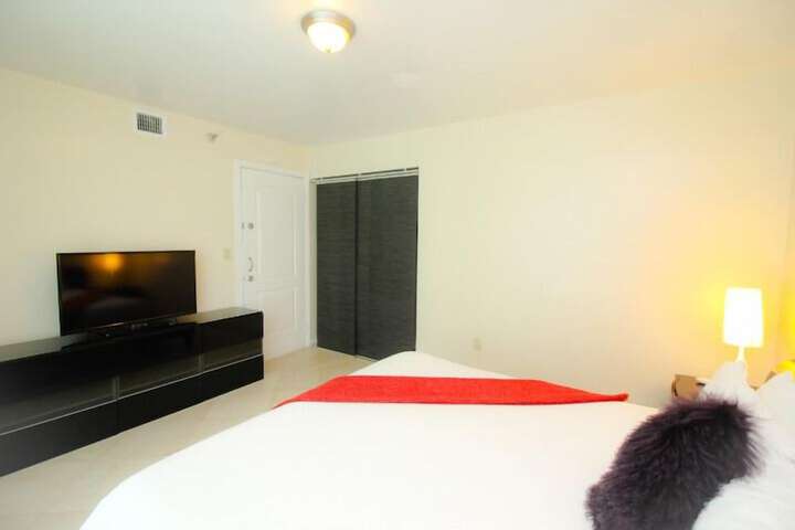 1 Bedroom Suite Queen Bed (4 of 10)