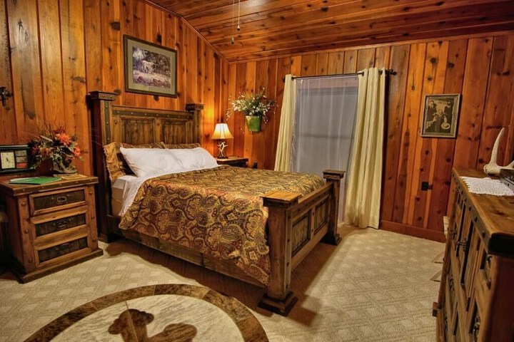 Room 4 of 51