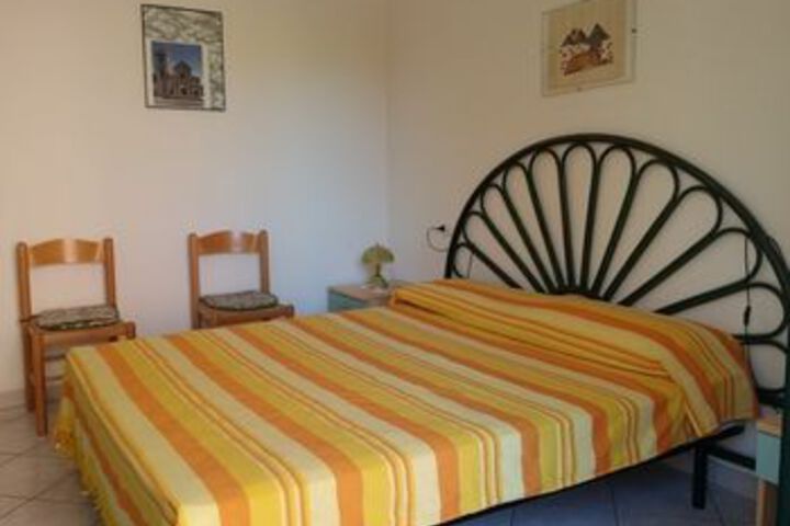 Room 10 of 21