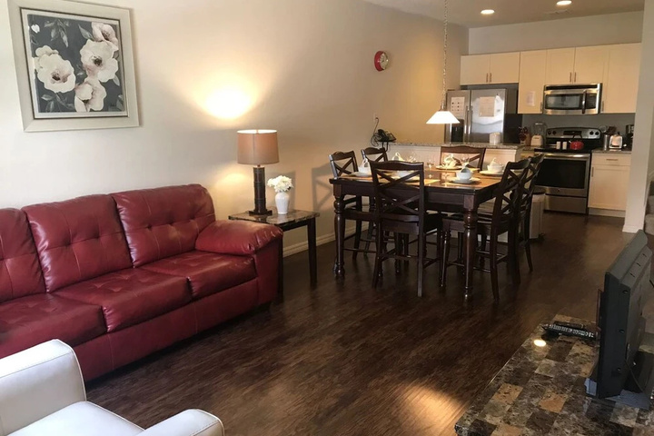 Room 3 of 21