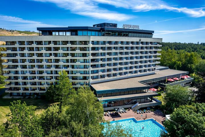 Hotel Pool
