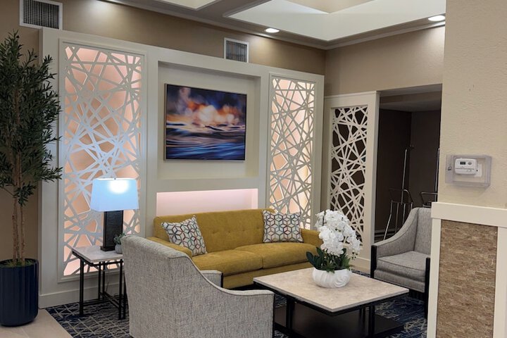 Entrance & Lobby