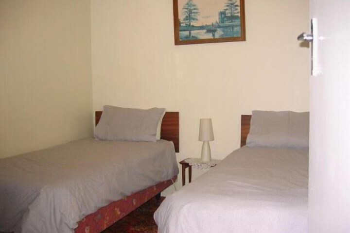 Room 13 of 32