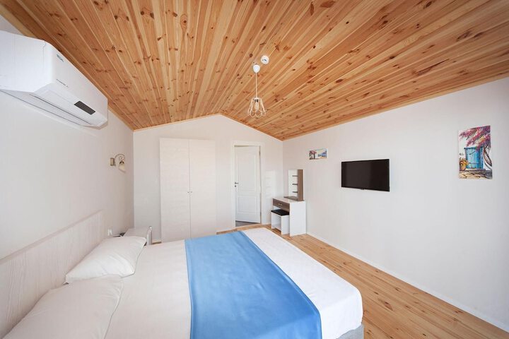 Room 21 of 60