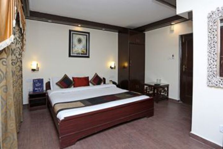 Room 15 of 22