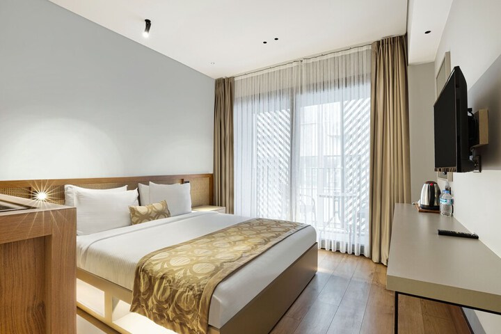 Room 8 of 41