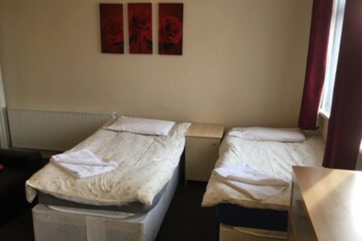 Room 29 of 40