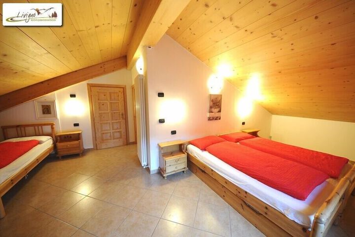 Room 15 of 43