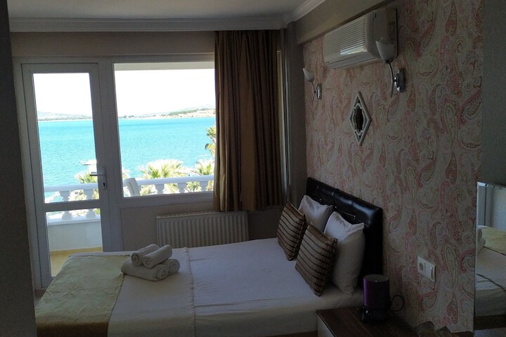 Room 28 of 70