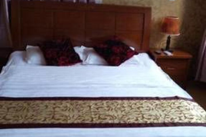 Room 54 of 71