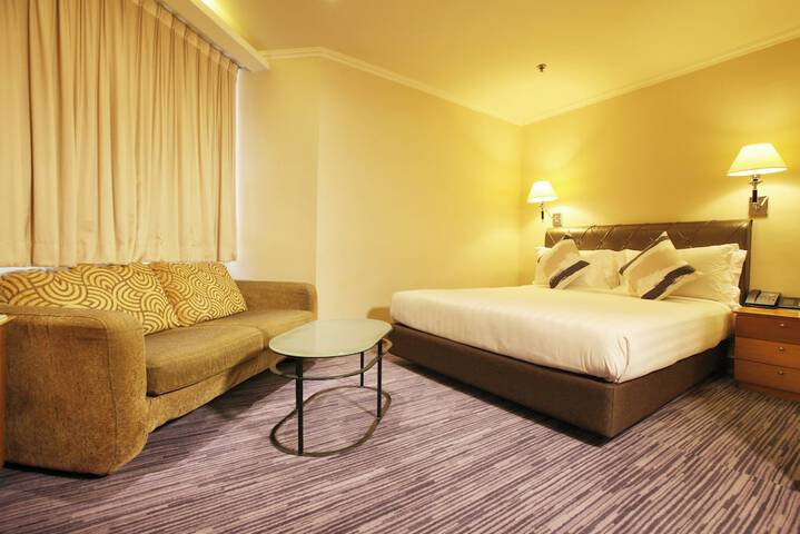Room 22 of 60