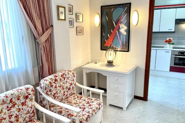 Room 2 of 20
