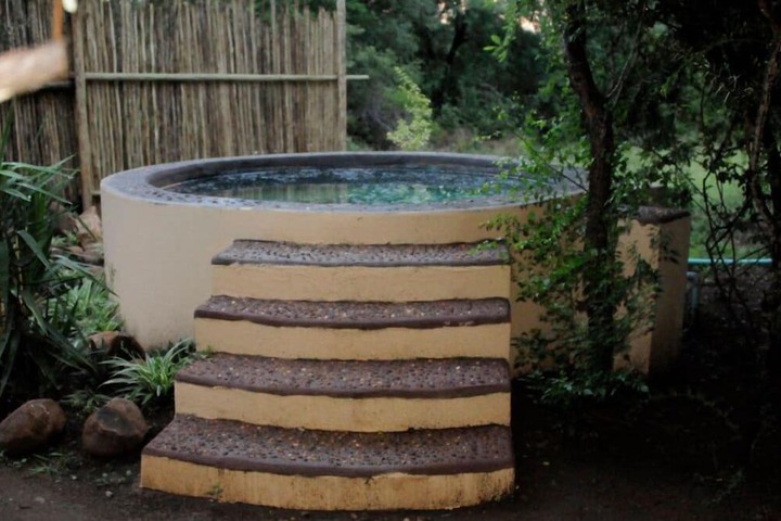 Pool 16 of 27