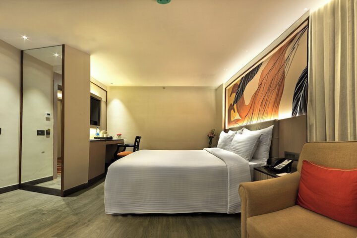 Room 17 of 95