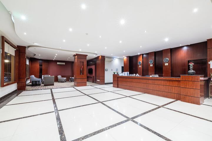 Guest Lobby