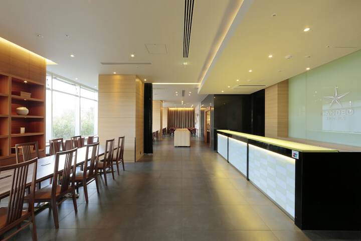 Lobby Entry