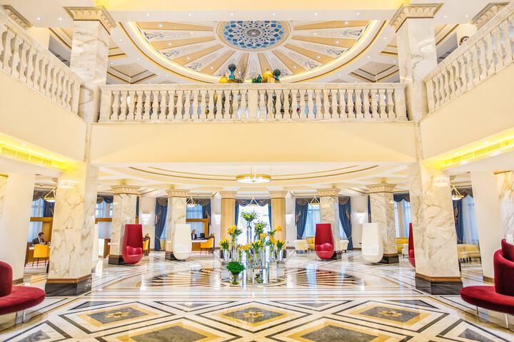 Hotel Lobby
