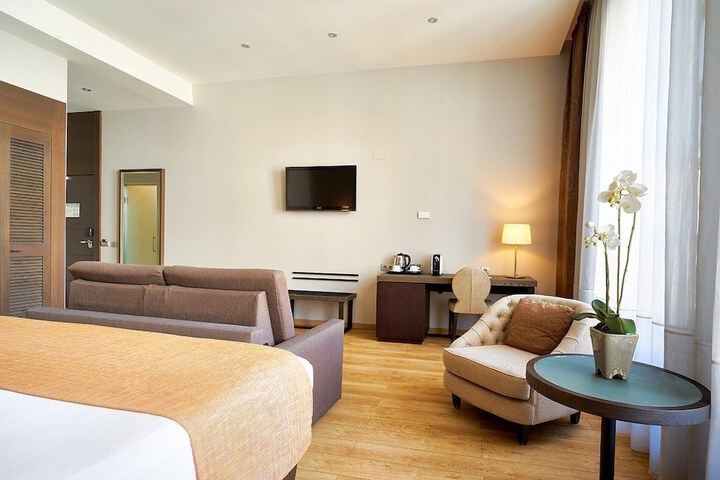 Room 19 of 59