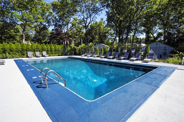 Pool 99 of 125