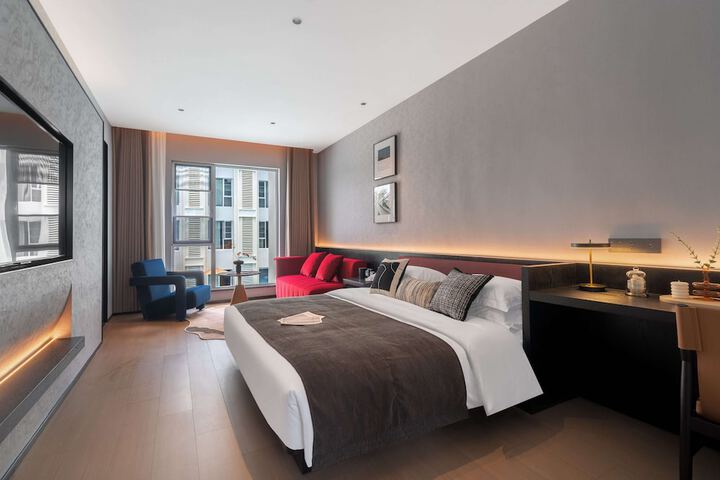 Room 21 of 80