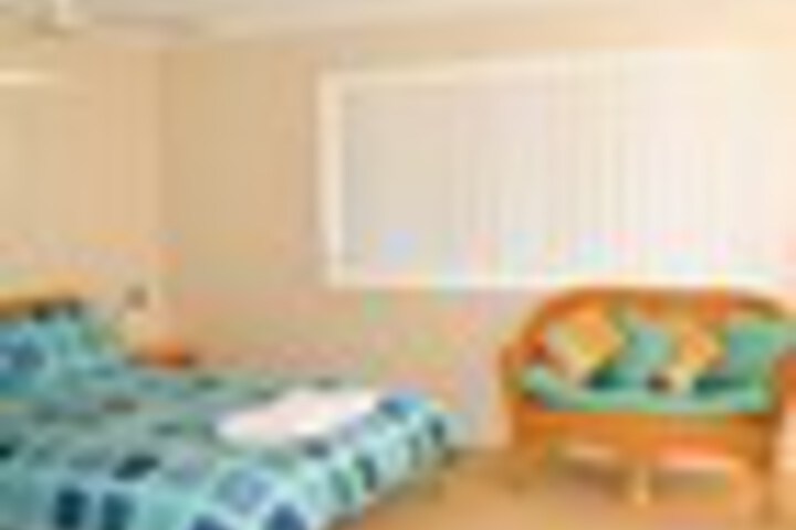 Room 5 of 123