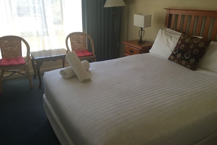 Room 27 of 41