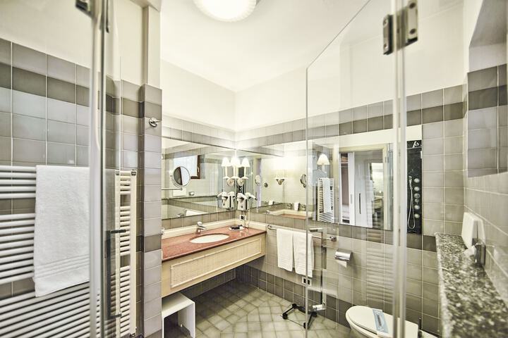 Clean Restrooms