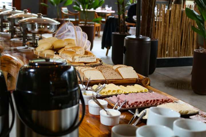 Breakfast/Coffee Service 106 of 133