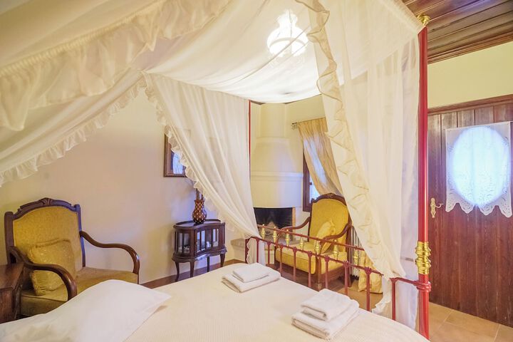 Room 10 of 97