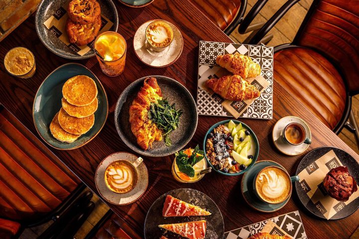 Breakfast/Coffee Service 41 of 80