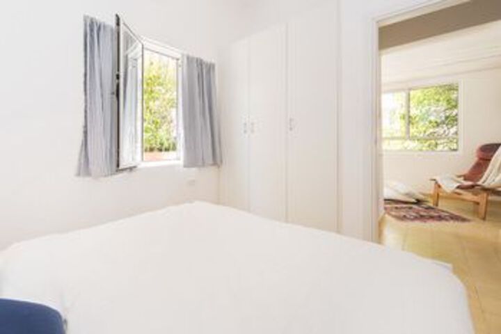 Room 14 of 25