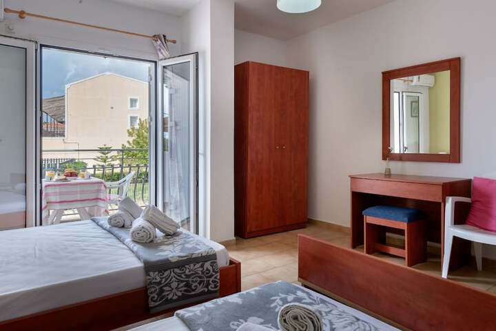 Room 6 of 23