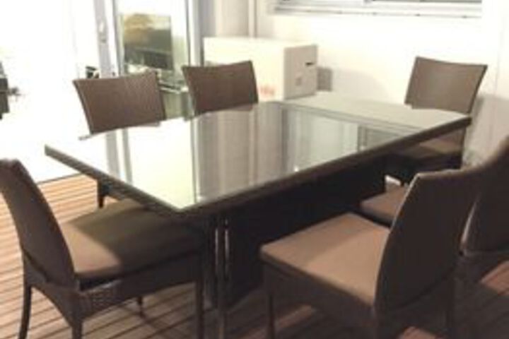 Room 16 of 28