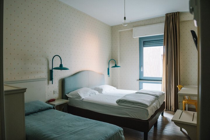 Room 18 of 43