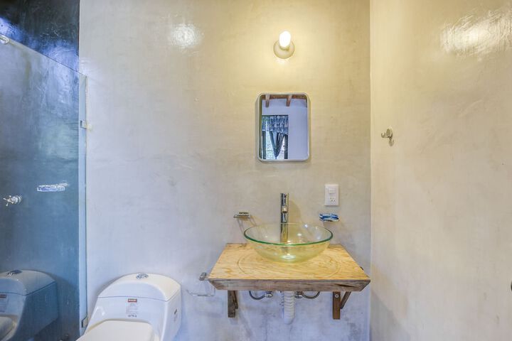Room 44 of 65