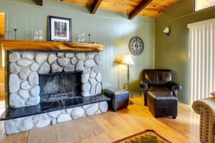 Sunset Lodge