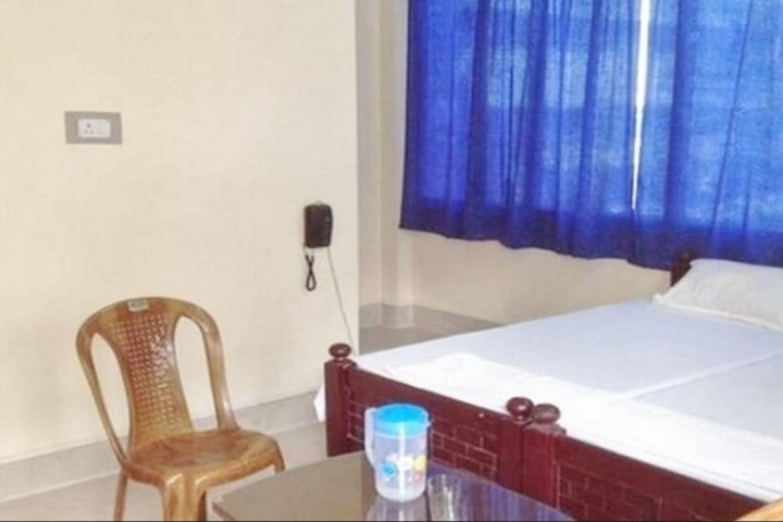 Room 2 of 7