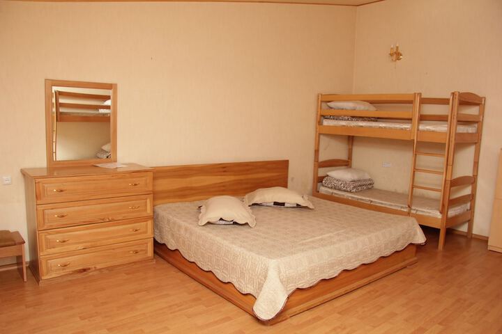 Room 11 of 36