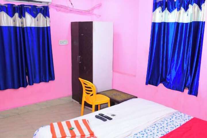 Room 14 of 20
