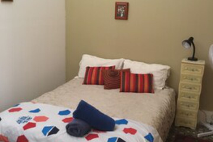 Room 52 of 180