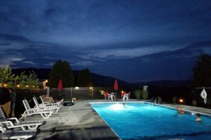 Pool 11 of 14