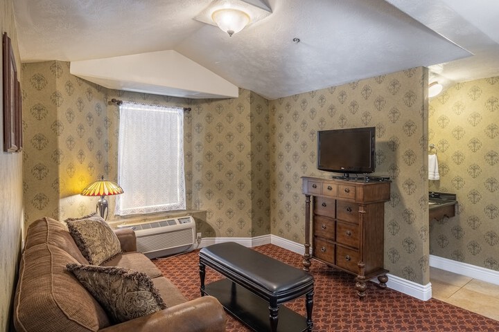 Room 18 of 56