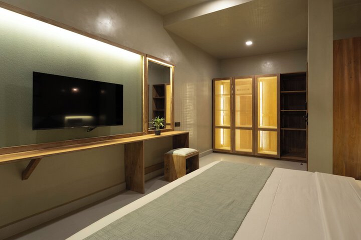 Room 19 of 222
