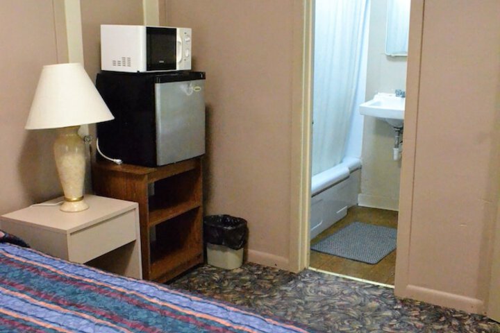 Room 35 of 81