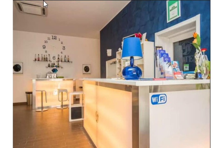 Concierge desk